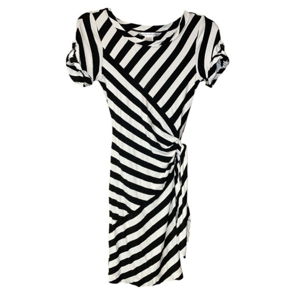 Diane von‎ Furstenberg Striped Short Sleeve Faux Wrap Dress Black White Size 4